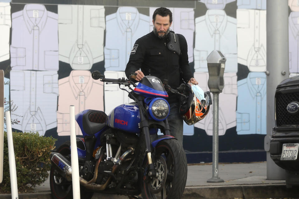 <p>Keanu Reeves was spotted going for a ride on his motorcycle in Los Angeles.</p>