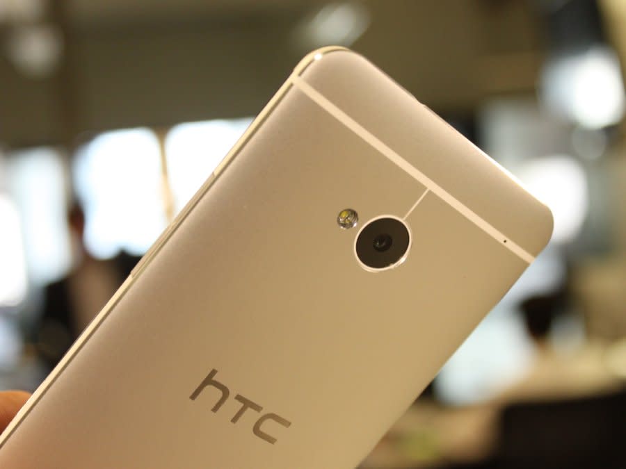 htc one rear camera