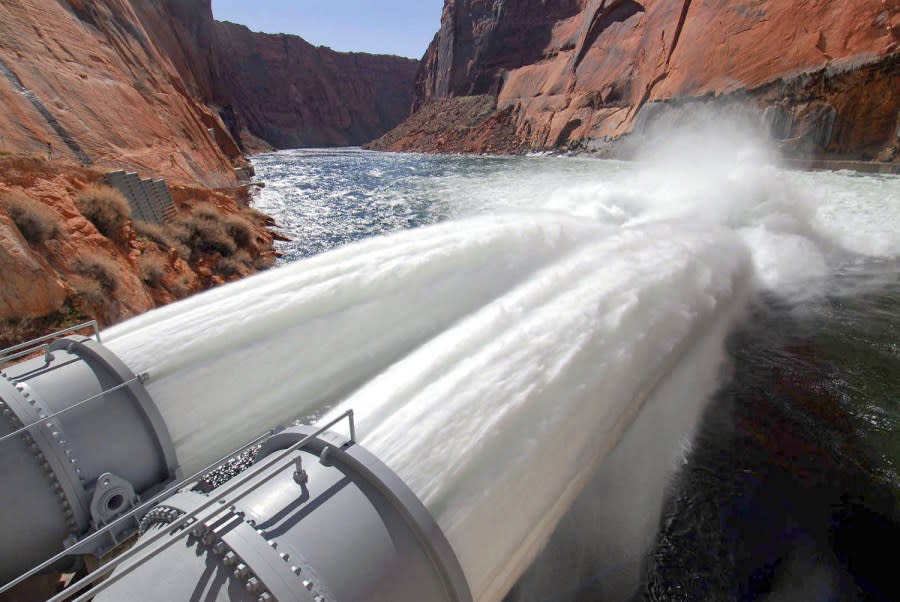 The 2018 High Flow Experiment water release at Glen Canyon Dam. (Photo: NPS)