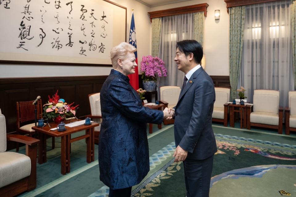 賴清德於總統府內接見立陶宛前總統葛寶斯凱德（Dalia Grybauskaitė）。   圖：總統府/提供