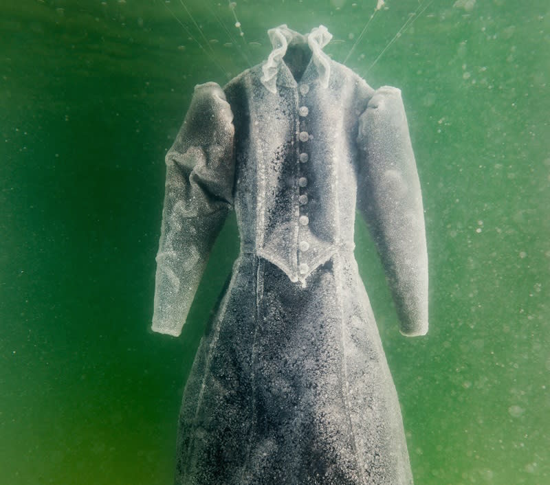 See this ethereal dress transform after spending two months in the Dead Sea