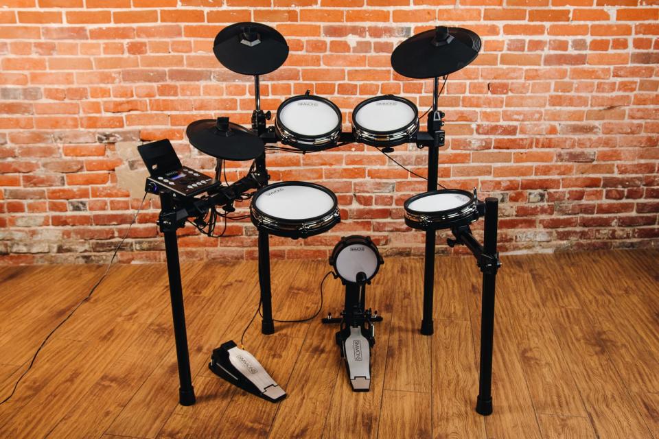 Electronic drum set