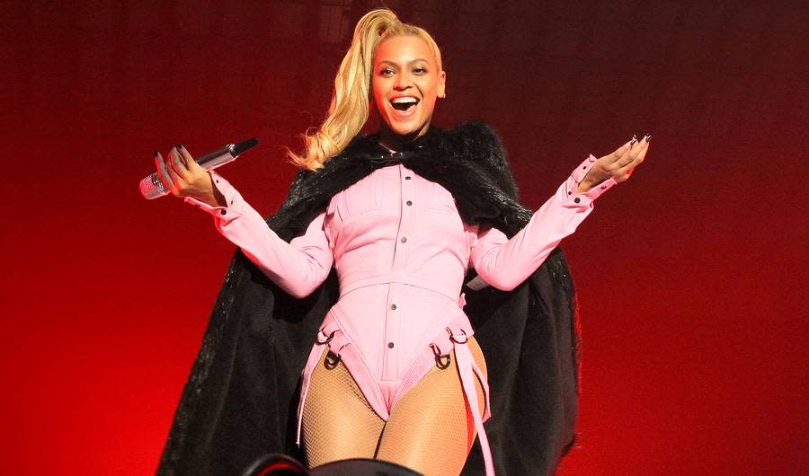 9 of Beyoncé's Most Amazing Live Performances
