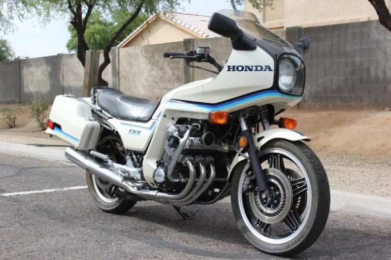 honda-cbx-tourer-front-right