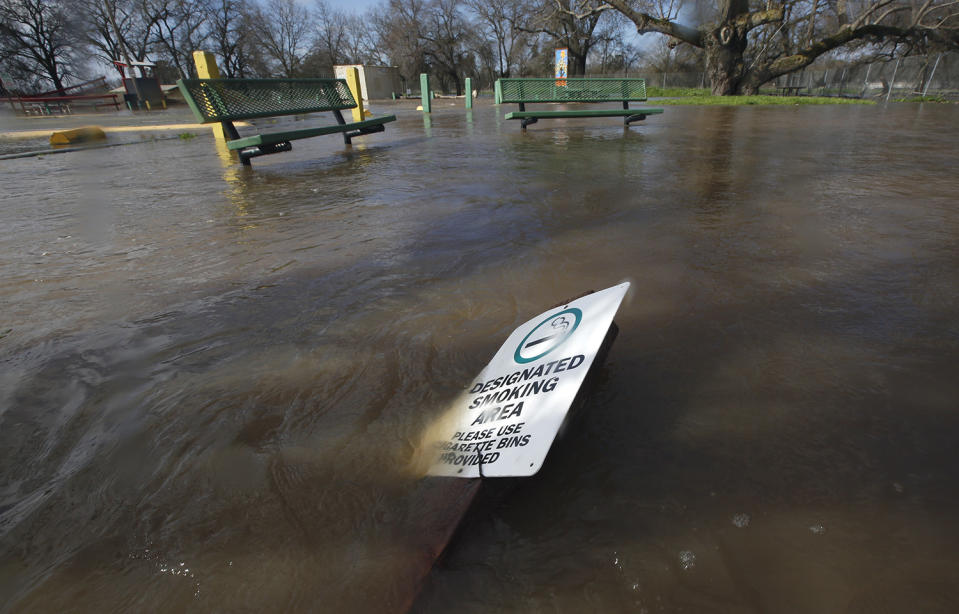 Powerful storm pounds Southern and Central California