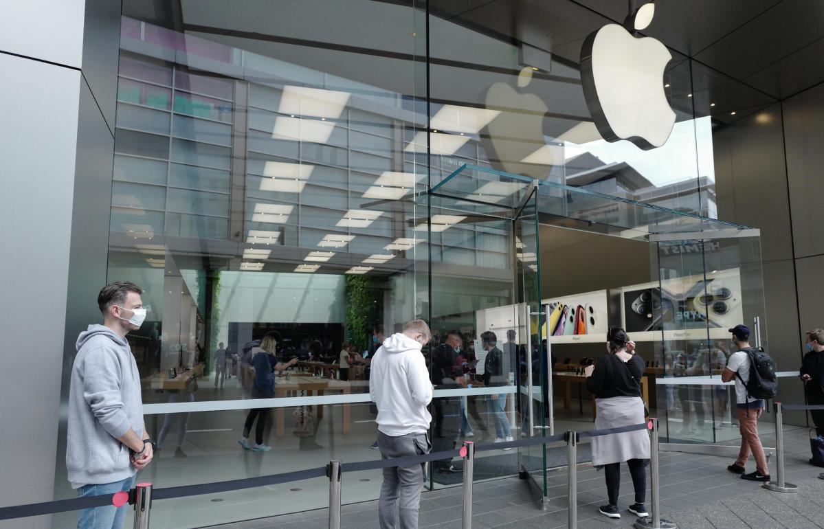 Apple Will Reopen Some U.S. Stores This Week - Apple Stores Open