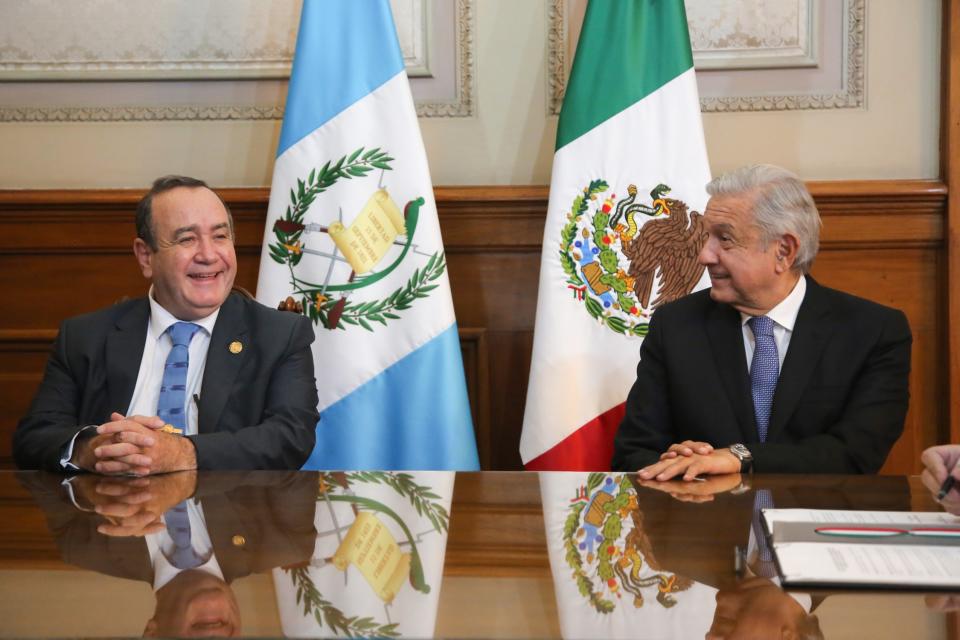 <p>El programa Sembrando Vidas se extendió en 2019 a El Salvador y Honduras</p> (© Twitter / @lopezobrador_)