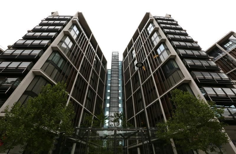 The development of One Hyde Park is seen London, May 2, 2014. REUTERS/Paul Hackett