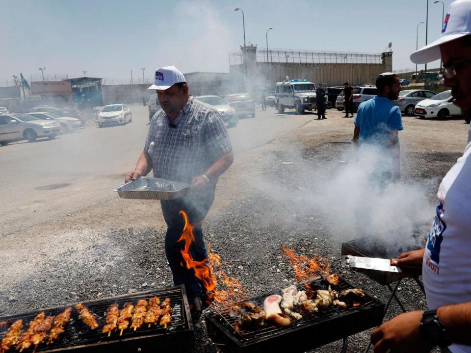 'We wish these terrorists luck in their hunger strike. They should take it all the way' group's youth chairman says (MENAHEM KAHANA/AFP/Getty Images)