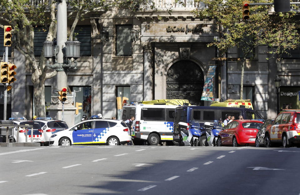 Atentado terrorista en las Ramblas de Barcelona: las imágenes del ataque