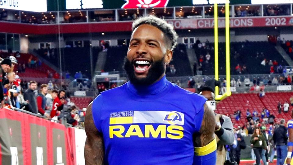 23 de enero de 2022;  Tampa, Florida, Estados Unidos;  El receptor abierto de Los Angeles Rams, Odell Beckham Jr. (3), celebra después de vencer a los Tampa Bay Buccaneers en un partido de fútbol de playoffs de la NFC Divisional en el Estadio Raymond James.