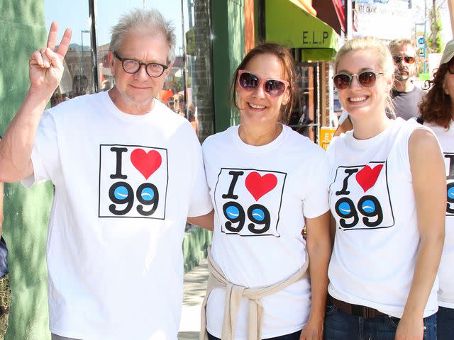 <p>Paul Archuleta/FilmMagic</p> Jeff Perry, Laurie Metcalf and Zoe Perry attend the AEA actors picket their own union over the proposal to end the 99-seat theater plan in Los Angeles on March 23, 2015.