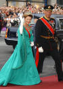 <p>Los reyes Harald y Sonia estaban visiblemente felices en el gran día de su hijo. Aunque su primogénita es la princesa Marta Luisa, Haakon es el primero en la línea de sucesión al trono noruego. (Foto: Julian Parker / Getty Images)</p> 