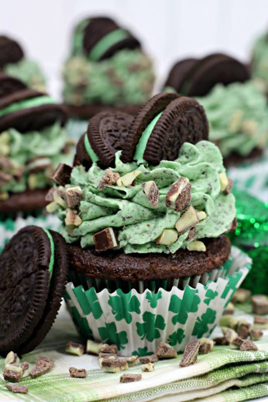 <p>4 Sons 'R' Us</p><p>These St. Patrick’s Day Andes Mint Oreo chocolate cupcakes take fluffy chocolate cupcakes and dress them up for St. Patrick’s Day. </p><p><strong>Get the recipe here: <a href="https://4sonrus.com/st-patricks-day-andes-mint-oreo-chocolate-cupcakes/" rel="nofollow noopener" target="_blank" data-ylk="slk:Shamrock Mint Oreo Cupcakes;elm:context_link;itc:0;sec:content-canvas" class="link ">Shamrock Mint Oreo Cupcakes</a></strong></p>