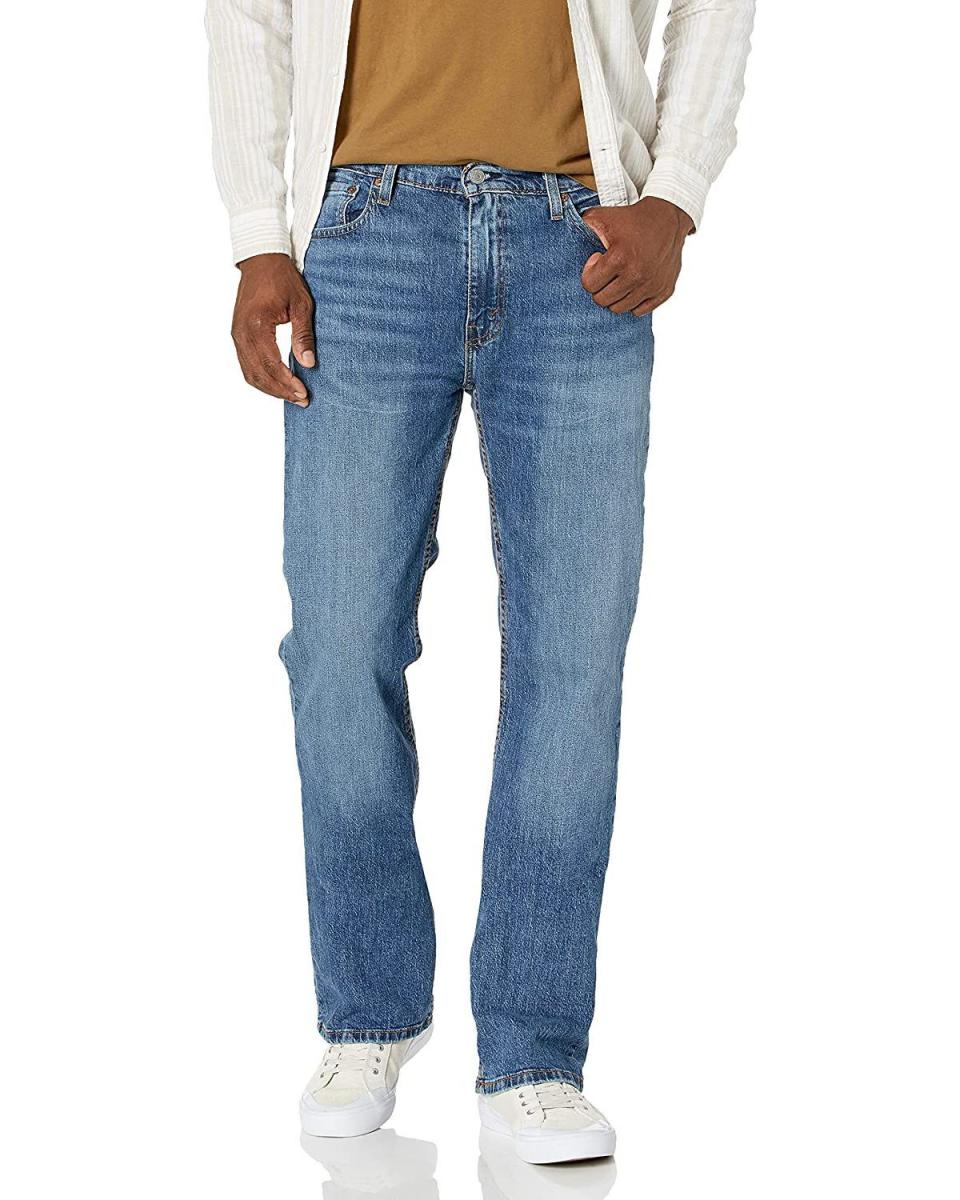 527 Slim Bootcut-Fit Jeans