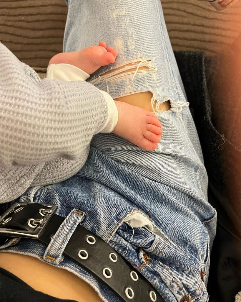 Behati Prinsloo, Adam Levine, Baby, Las Vegas, Instagram