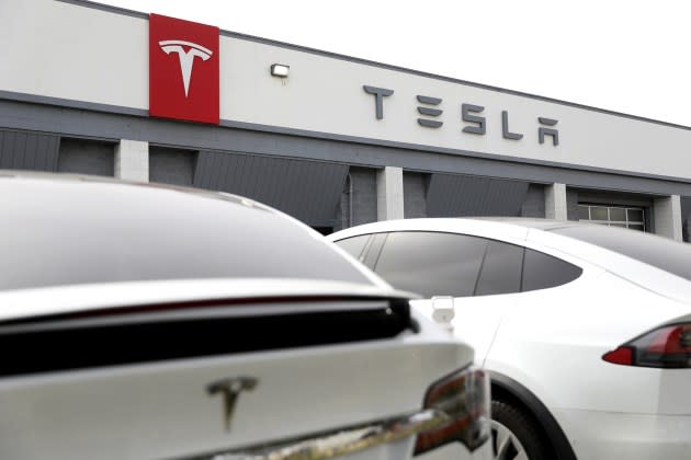 tesla-owners-mad-about-recall.jpg Tesla, Inc. is recalling 362,758 vehicles in the U.S. because its Full Self-Driving Beta software may cause a crash, according a notice from the National Highway Transportation Safety Administration - Credit: Gary Coronado/Los Angeles Times/Getty Images