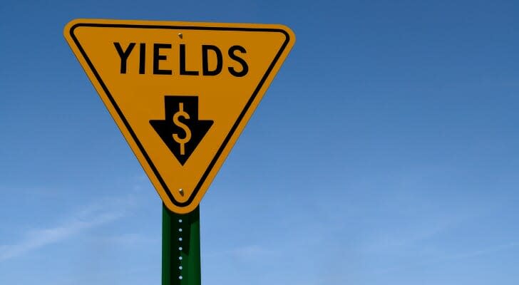 Yield sign