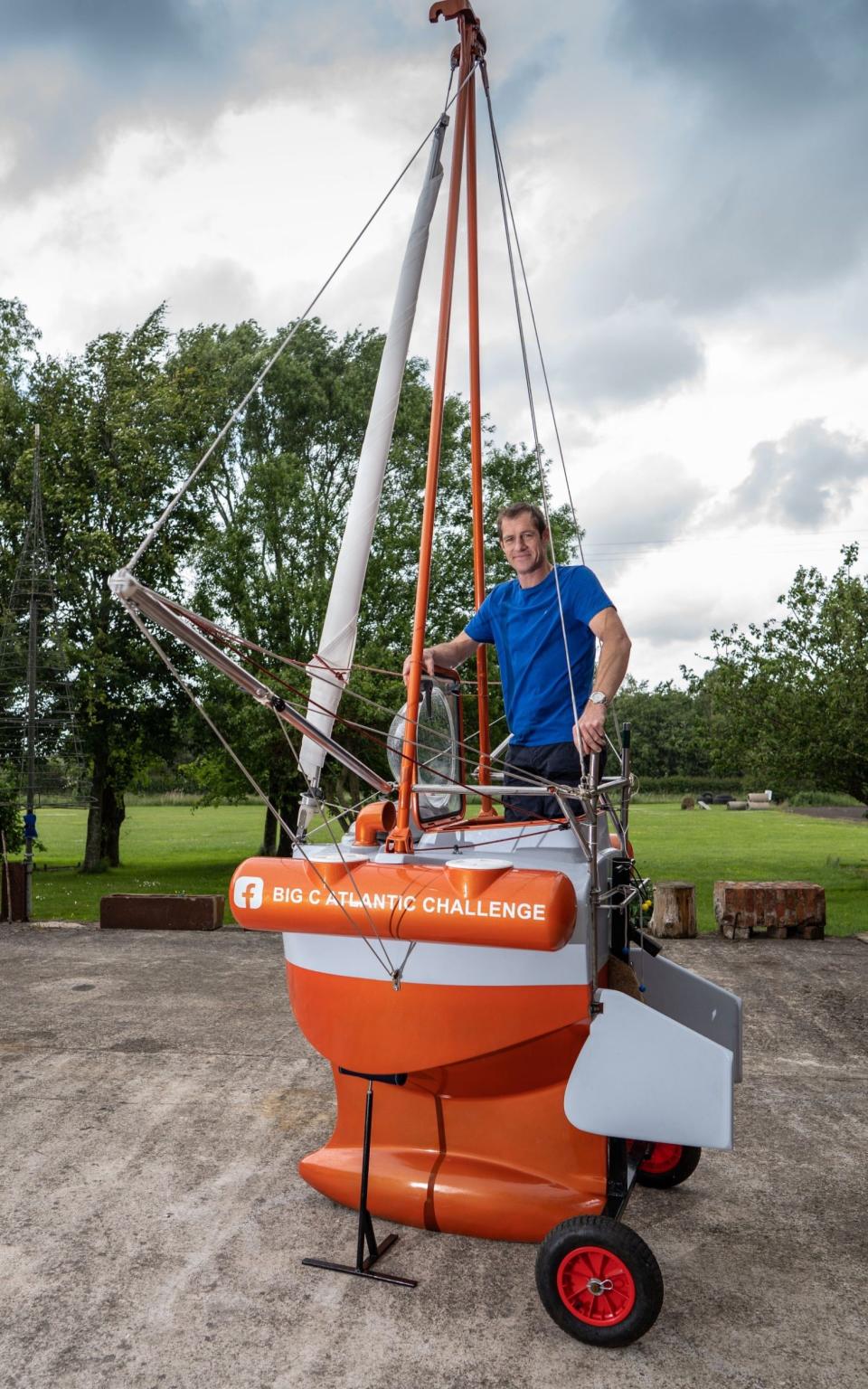 Andrew Bedwell's boat is just one metre long and has a top speed of 2.5mph - Tom Maddick, SWNS 