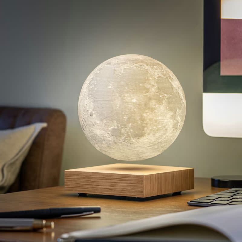 Smart Moon Lamp