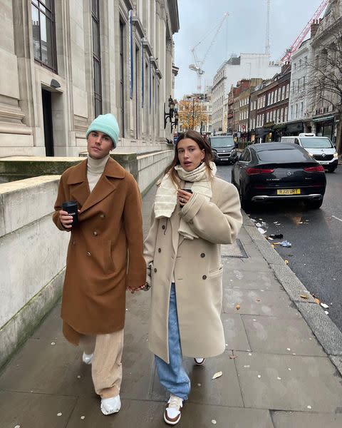 12) Hailey And Justin Bieber Walking In London, December 2021