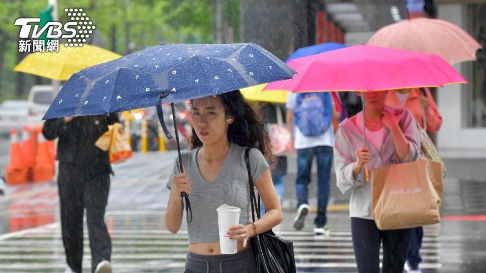 但今晚到明天鋒面快速通過。（圖／胡瑞麒攝）