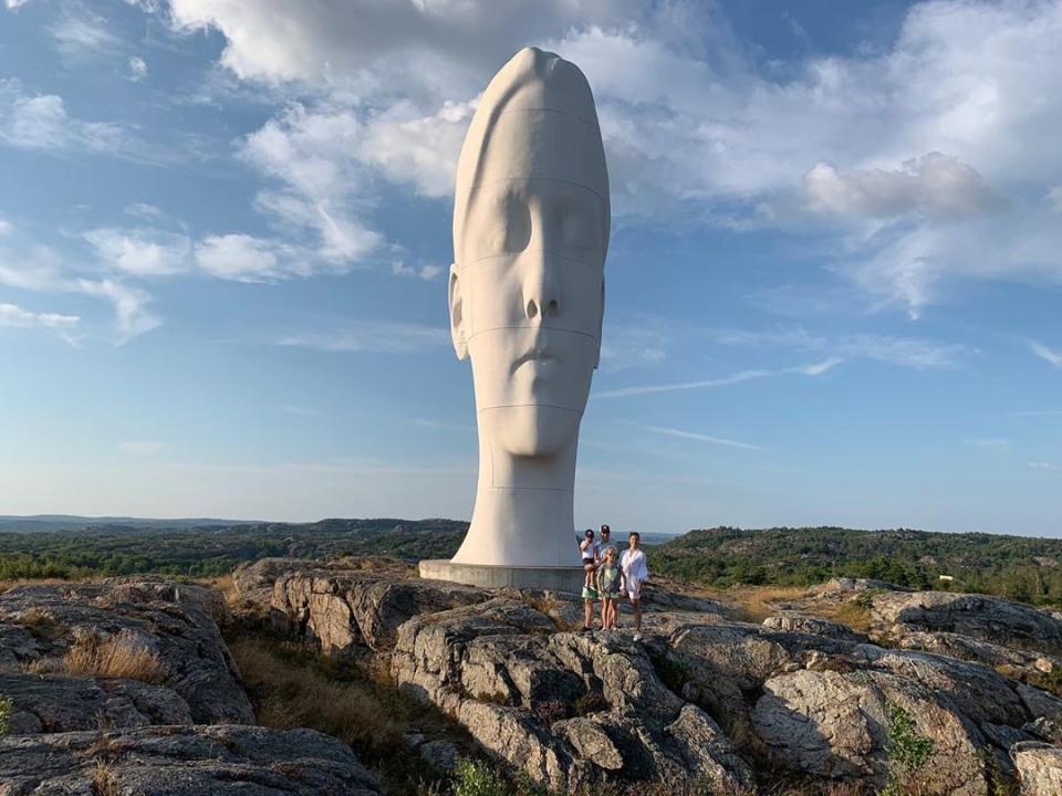 No vacation is complete without a family photo! The Swedish royals opted to pose with a massive statue at the Pilane Sculpture Park.