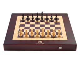 Square Off - A Chess Board with a Tech Twist 