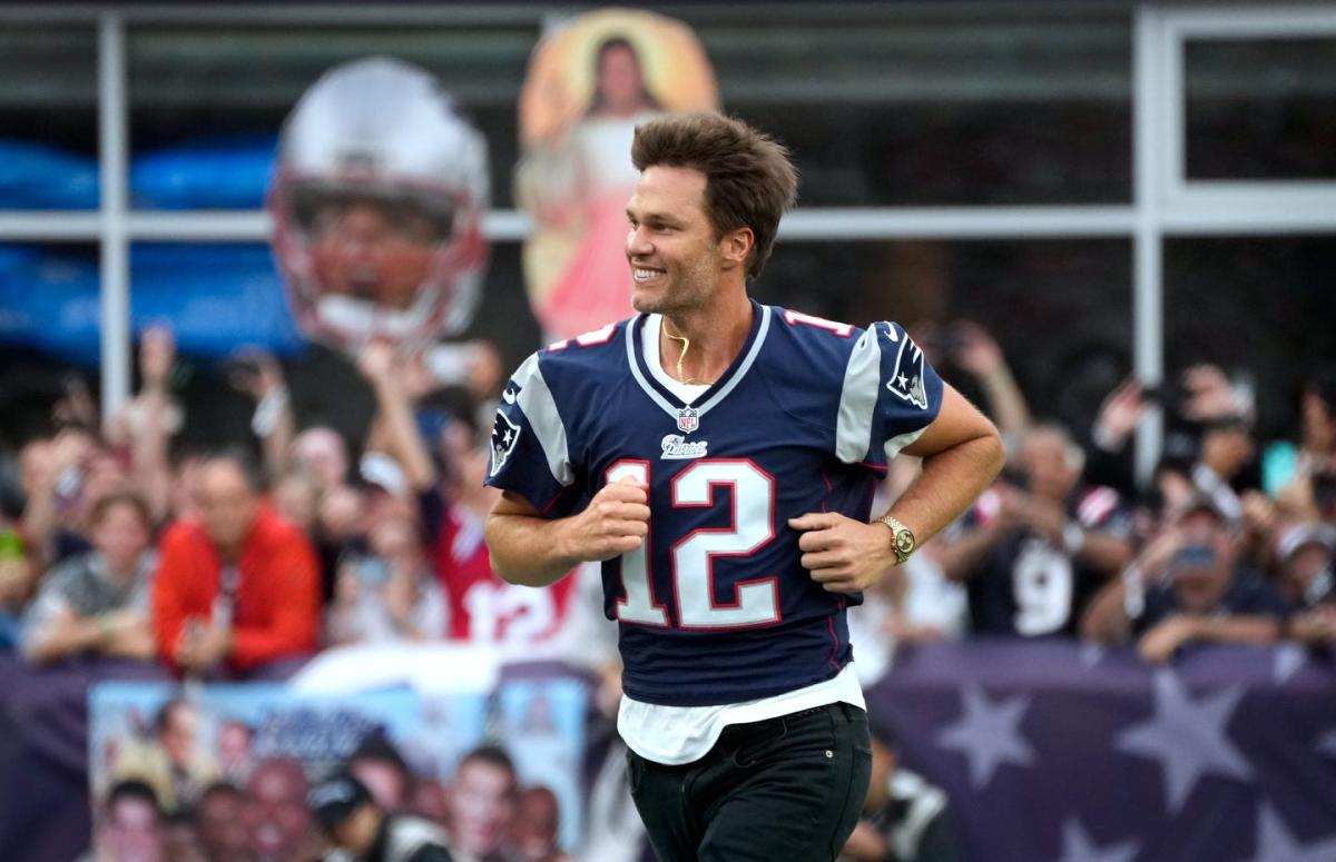 Patriots-Buccaneers tickets: Tom Brady's return to Gillette Stadium has  prices at historic highs 