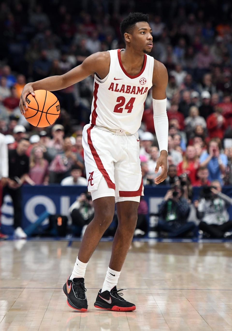 Brandon Miller led Alabama to the SEC regular season and tournament championships.