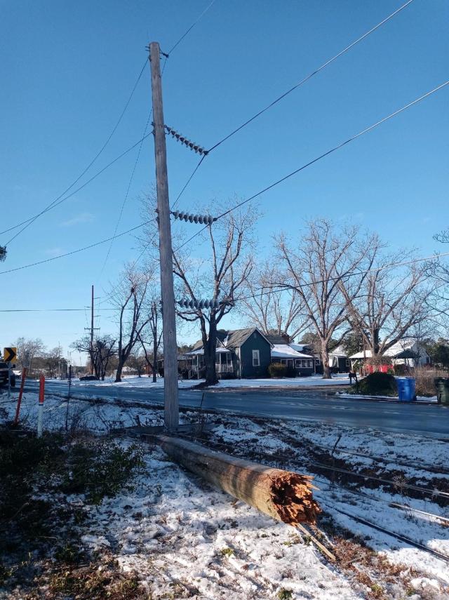 power-restored-for-6-000-customers-another-600-still-in-the-cold