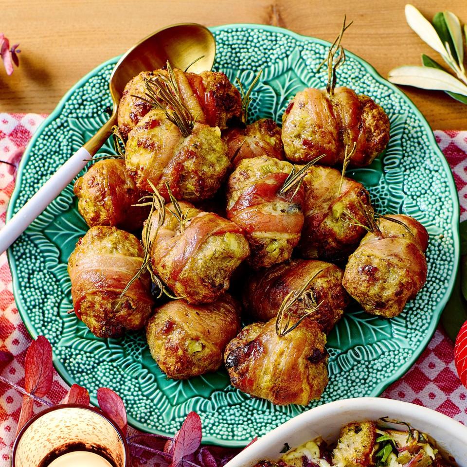 pork, cranberry and rosemary stuffing balls