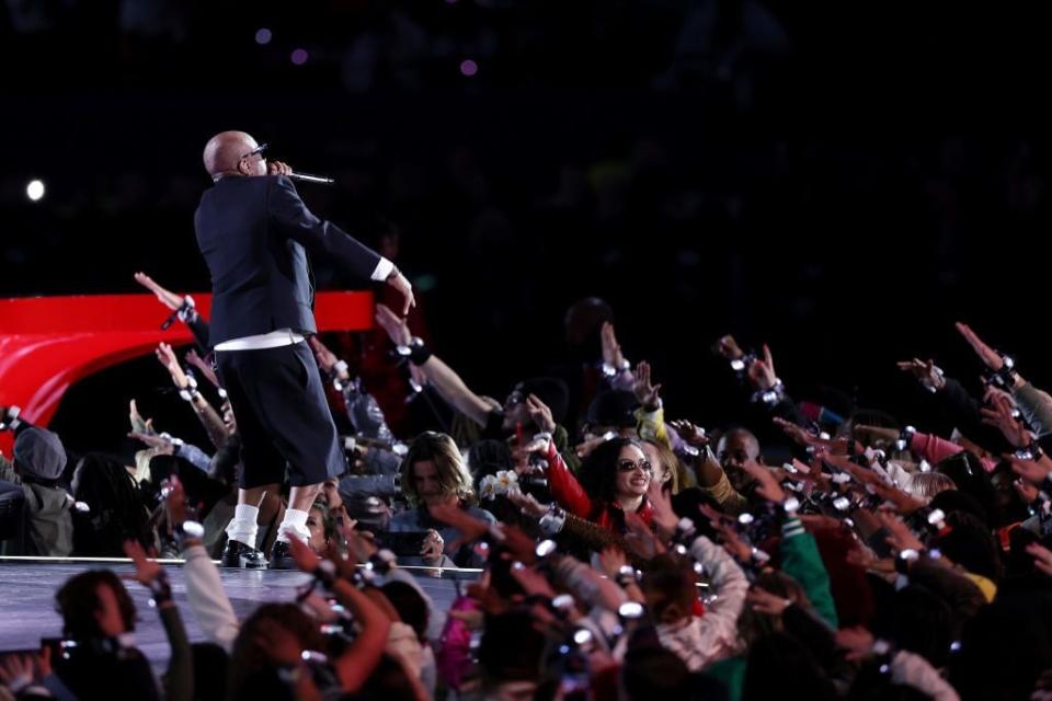 Jermaine Dupri performs onstage during the halftime show.