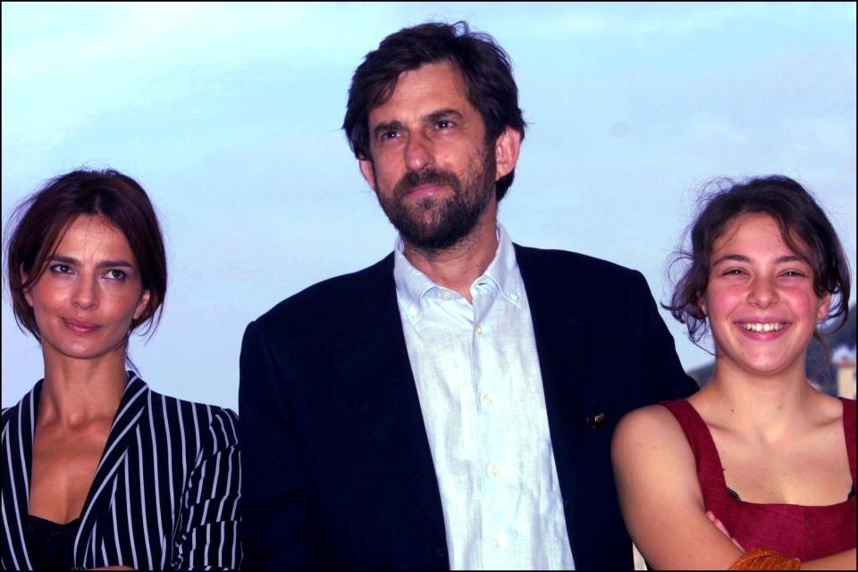 2001, Laura Morante, Nanni Moretti e Jasmine Trinca a Cannes per "La stranza del figlio" (Photo by Pool BENAINOUS/DUCLOS/Gamma-Rapho via Getty Images).