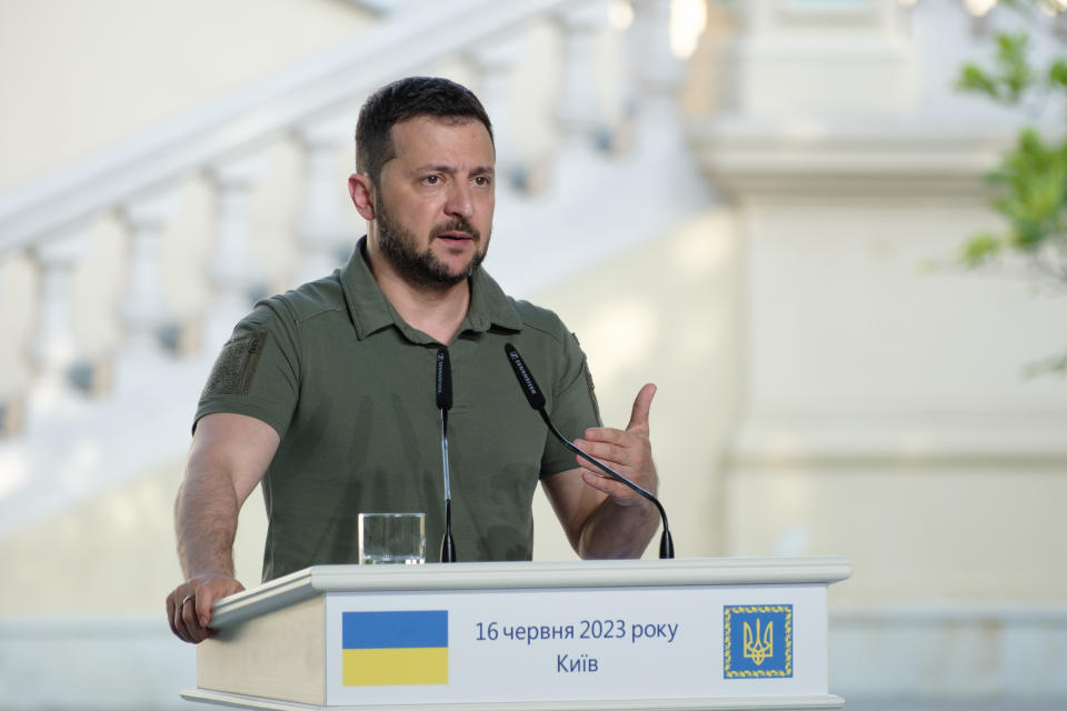 Präsident Wolodymyr Selenskyj (Bild: Vitalii Nosach/Global Images Ukraine via Getty Images)