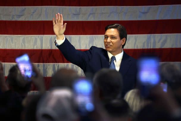 PHOTO: Florida Gov. Ron DeSantis waves as he speaks to police officers about protecting law and order at Prive catering hall, Feb. 20, 2023 in the Staten Island borough of New York City. (Spencer Platt/Getty Images)