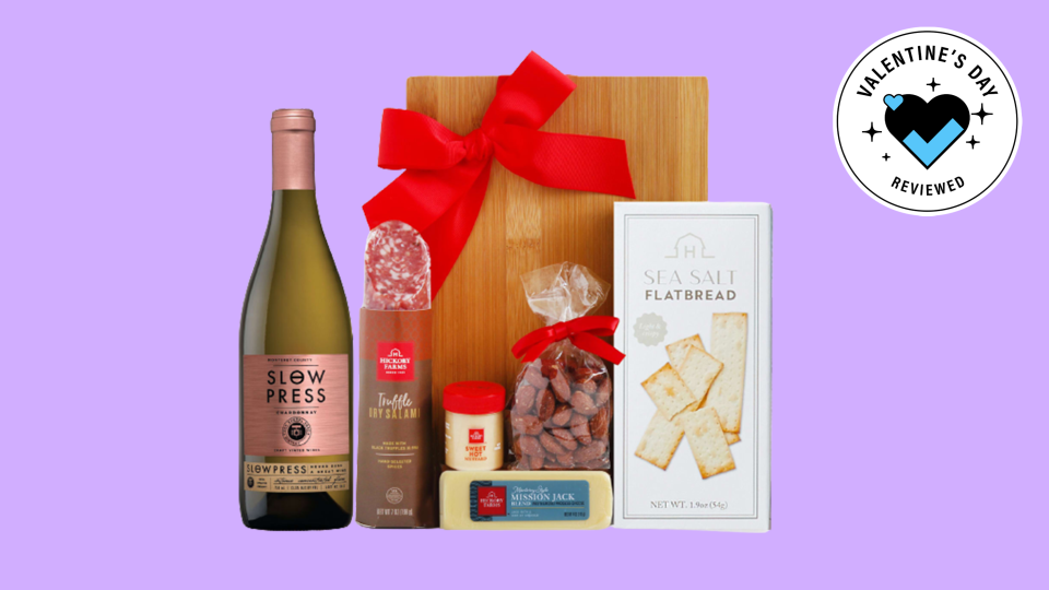 Best wine gift baskets for Valentine’s Day: White wine and cheese board gift set