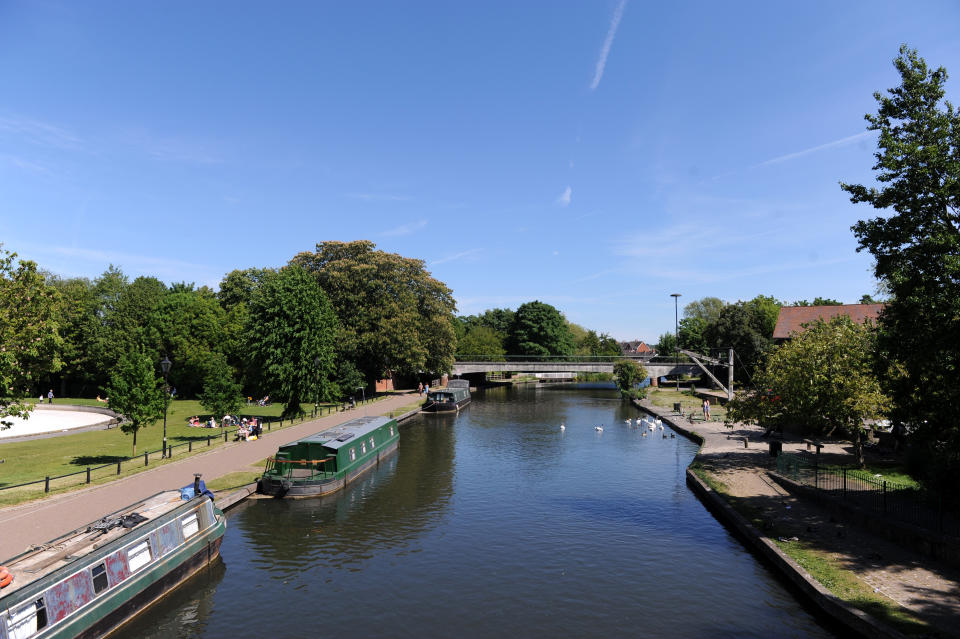 NEWBURY, ENGLAND - MAY 20: A general view of the River Kennet seen from a bridge next to Victoria Park on May 20, 2020 in Newbury, England. The British government has started easing the lockdown it imposed two months ago to curb the spread of Covid-19, abandoning its 'stay at home' slogan in favour of a message to 'be alert', but UK countries have varied in their approaches to relaxing quarantine measures. (Photo by Alex Burstow/Getty Images)