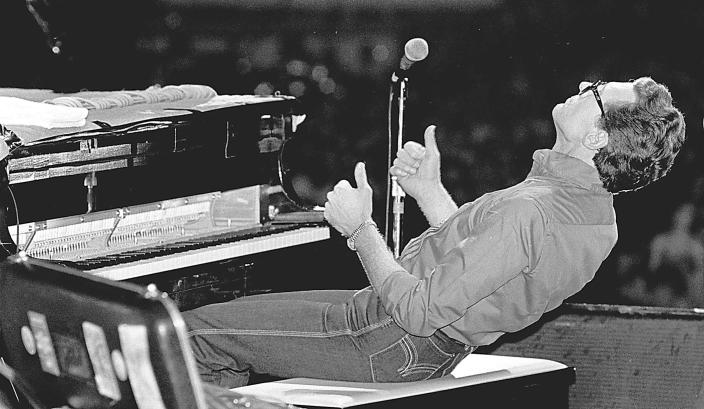 Jerry Lee Lewis performs at MusicFest May 16, 1982.