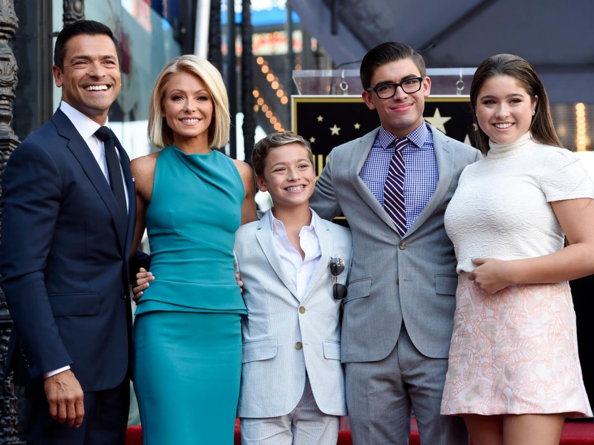 Kelly Ripa's Kids Are Growing Up So Fast in These Then & Now Photos