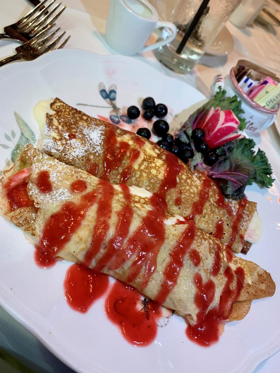 The strawberry cream cheese crepes at Heidi’s Jazz Club & Restaurant in Cocoa Beach arrived beautifully plated, drizzled with berry coulis and accompanied by blueberries.