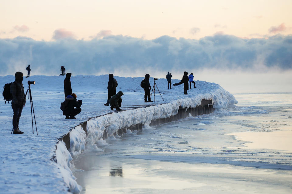 Image: US-WEATHER-COLD (Kamil Krzaczynski / AFP - Getty Images)