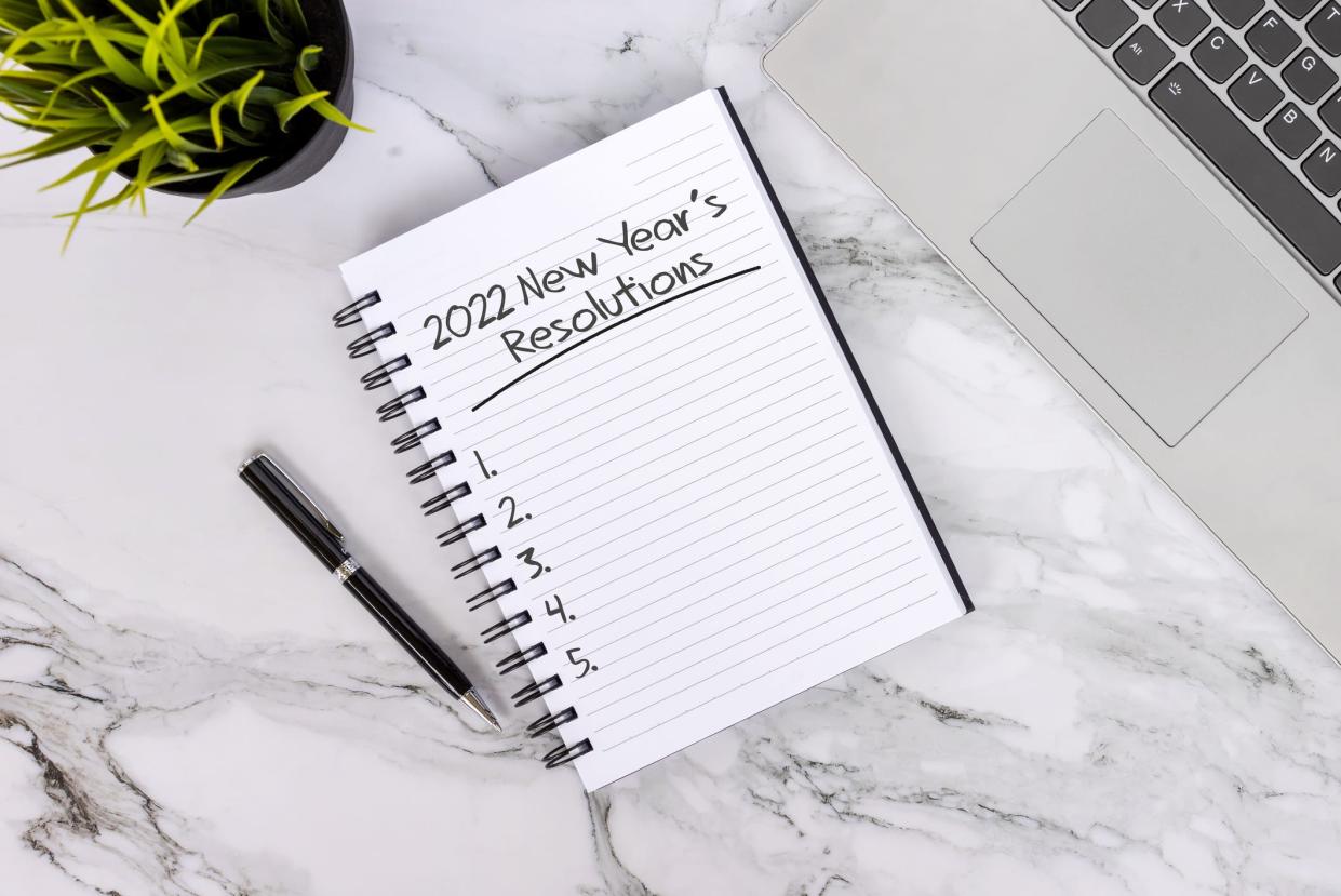 Setting realistic goals and expectations and being emotionally ready to change are essential to keeping New Year’s resolutions.