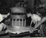 <p>OK, we found an even better birthday gift. This five-year-old patient at the Royal Alexandra Hospital for Children in Sydney, Australia got a 185 pound McDonald's hamburger-shaped birthday cake. </p>