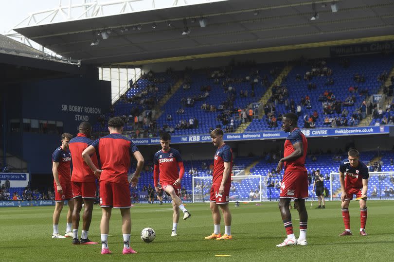 Middlesbrough players warm up