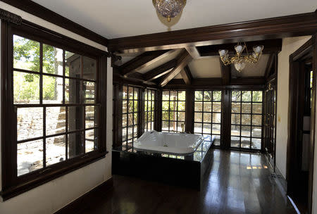 A general view of the master bathroom used by Michael Jackson in the main house of Jackson's Neverland Ranch in Los Olivos, California July 3, 2009. REUTERS/Phil Klein/Files