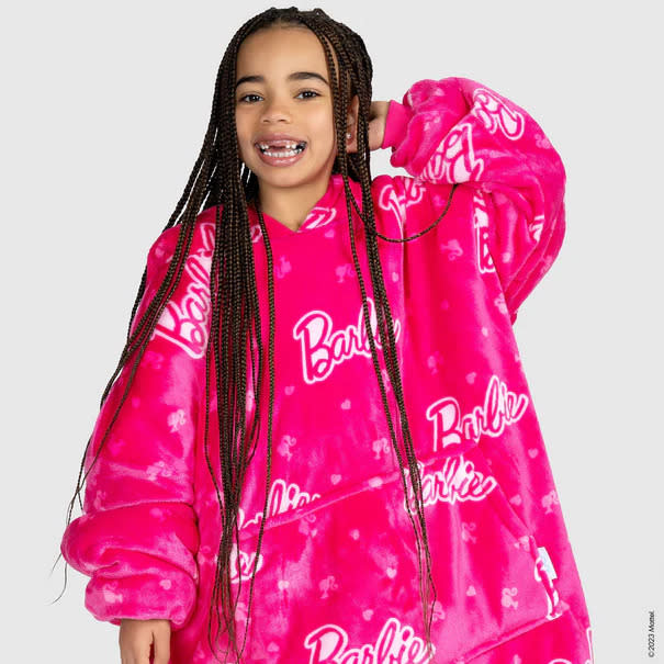 Child model in Barbie™ Oodie
