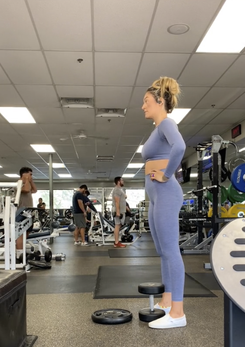 The woman shared video of herself staring the man down. Photo: TikTok/Fit_With_Heidi