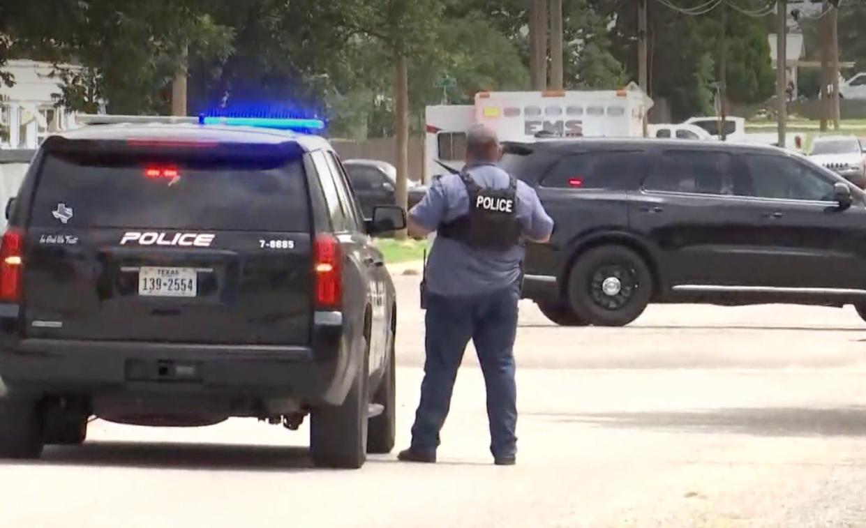 One police officer killed and three hospitalised in Texas shooting (KXAN)