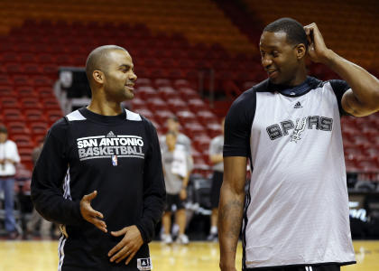 Tracy McGrady Will Reportedly Sign with Chinese Team Qingdao, News,  Scores, Highlights, Stats, and Rumors